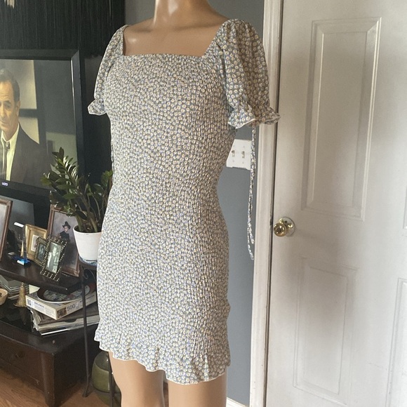 Timing dress - Picture 3 of 7